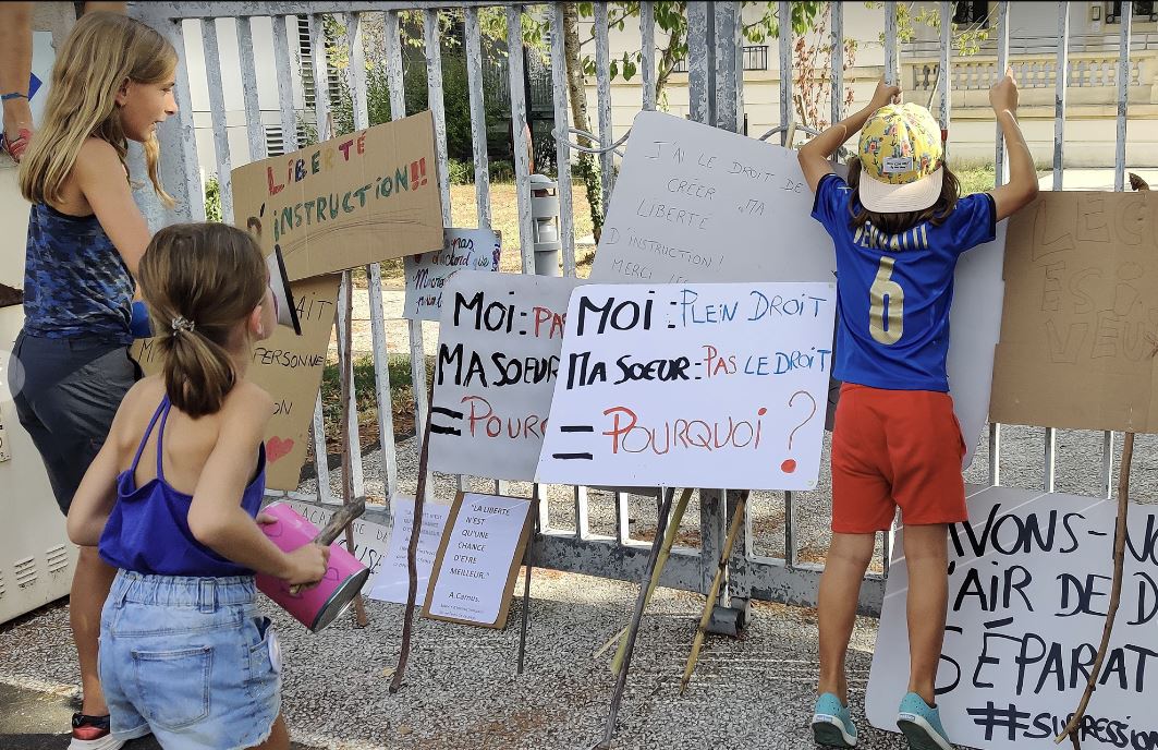 Enseignement : Manif’ à Toulouse pour défendre l’école à la maison 